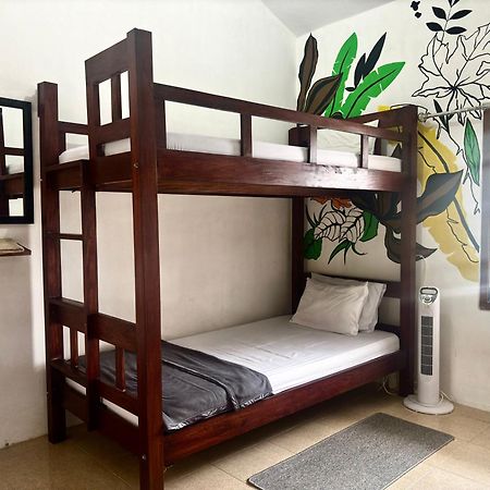 Zzz Hostel Ijen バニュワンギ エクステリア 写真